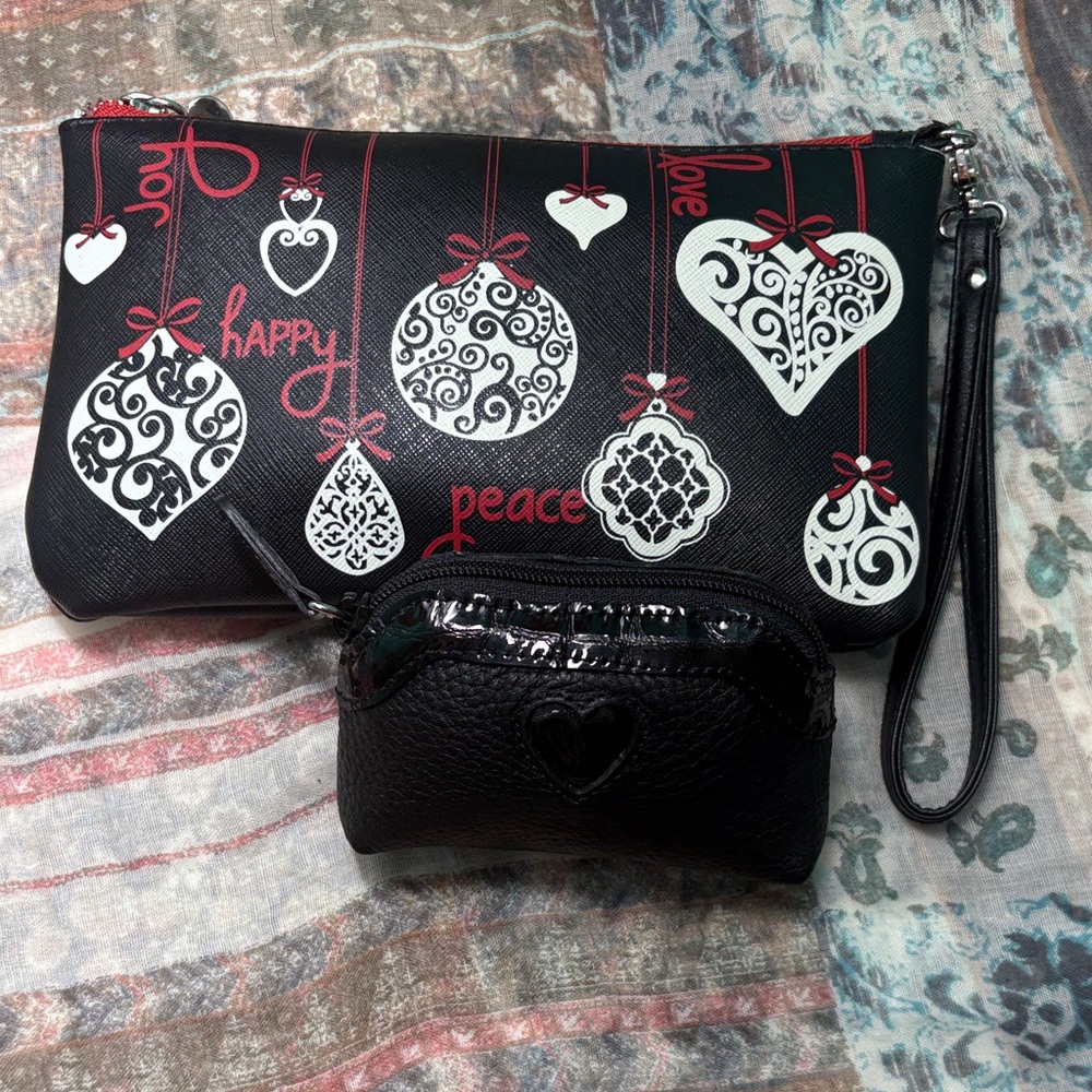 Brighton 2 for 1 Bag set! Holiday Clutch & pebbled/ patent leather coin purse 😁
